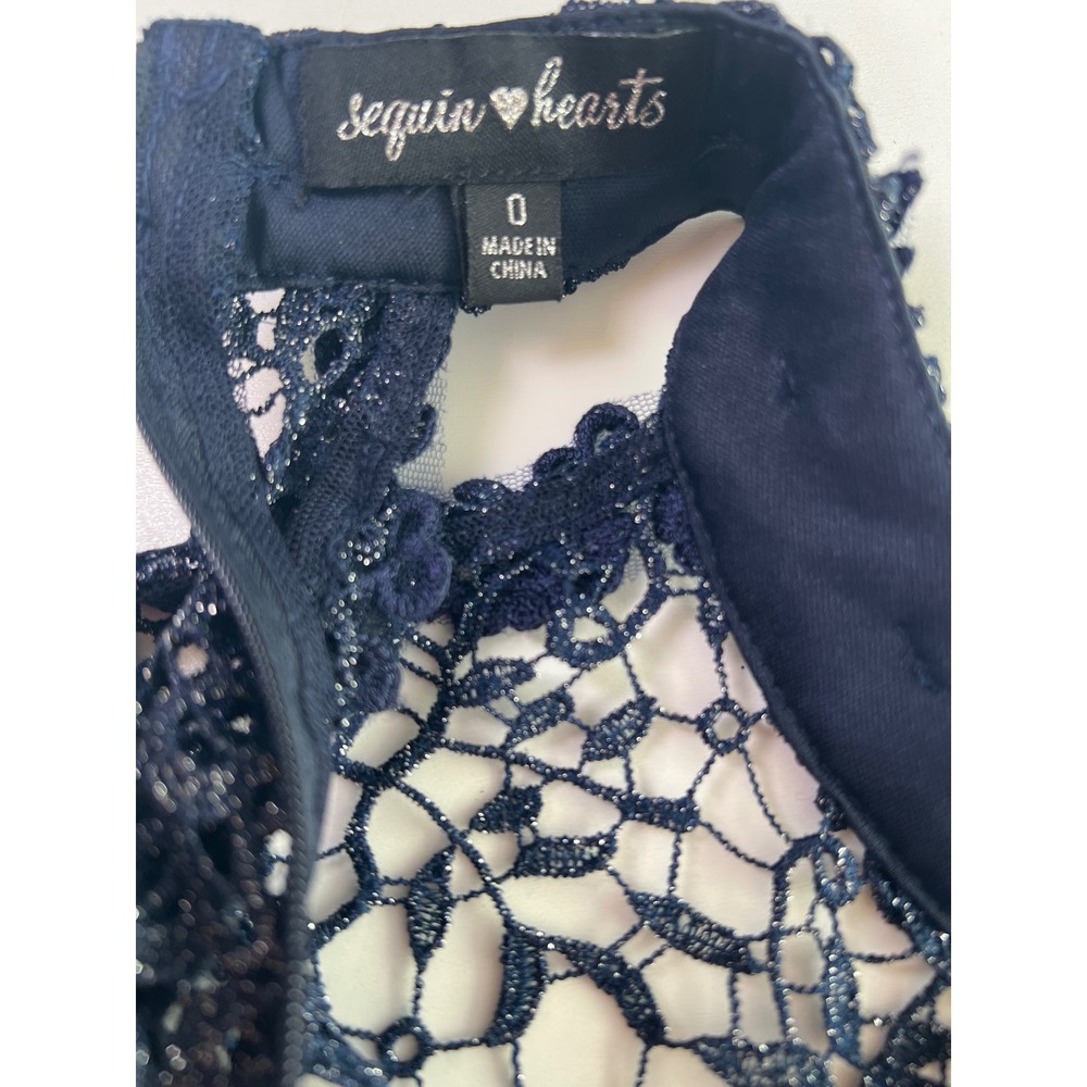 Sequin Hearts Navy Blue Lace Halter Crop Top Size 0‎ NWT - Picture 6 of 10